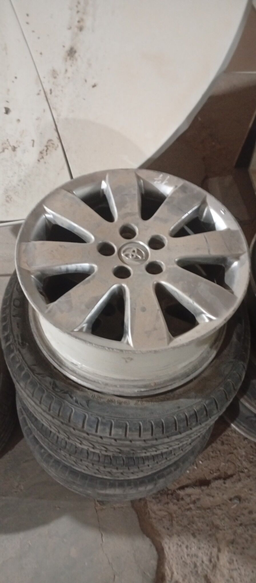 diska 17 awalon kara 2004/2008 3 000 TMT - Bedew - img 1