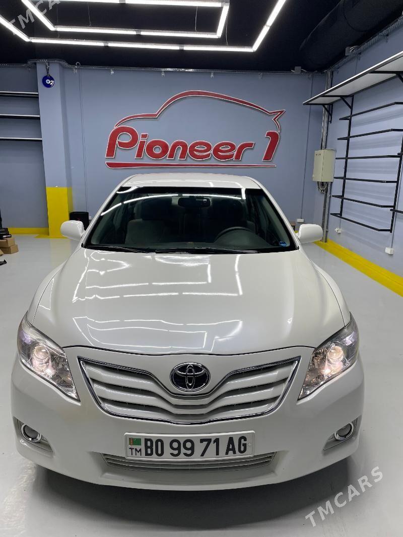 Toyota Camry 2010 - 215 000 TMT - 6 мкр - img 1