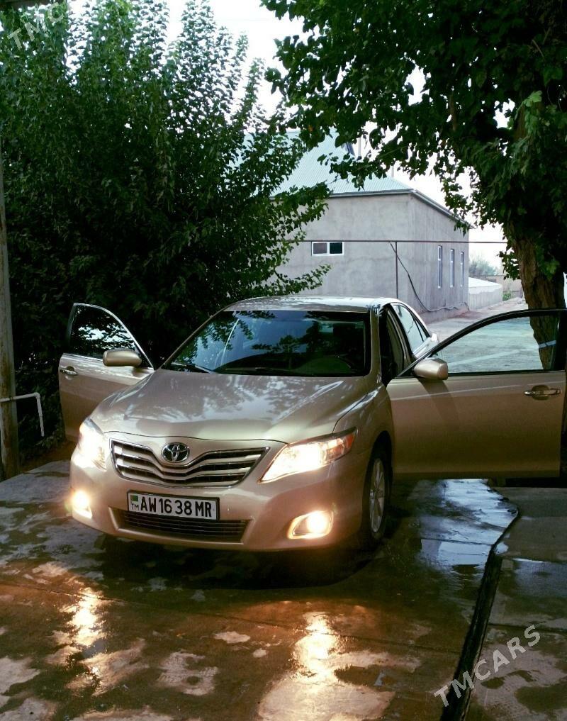 Toyota Camry 2011 - 220 000 TMT - Мургап - img 1