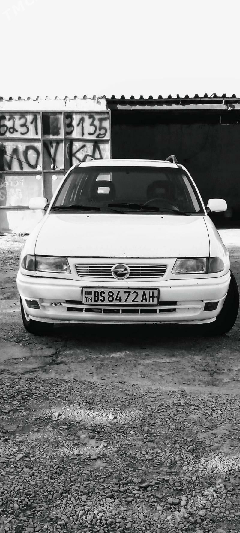 Opel Astra 1996 - 47 000 TMT - Бахарден - img 1