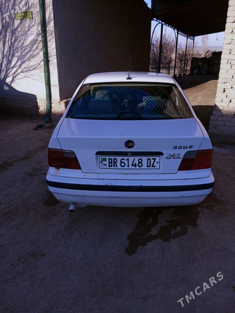 BMW 320 1993 - 25 000 TMT - Дашогуз - img 1