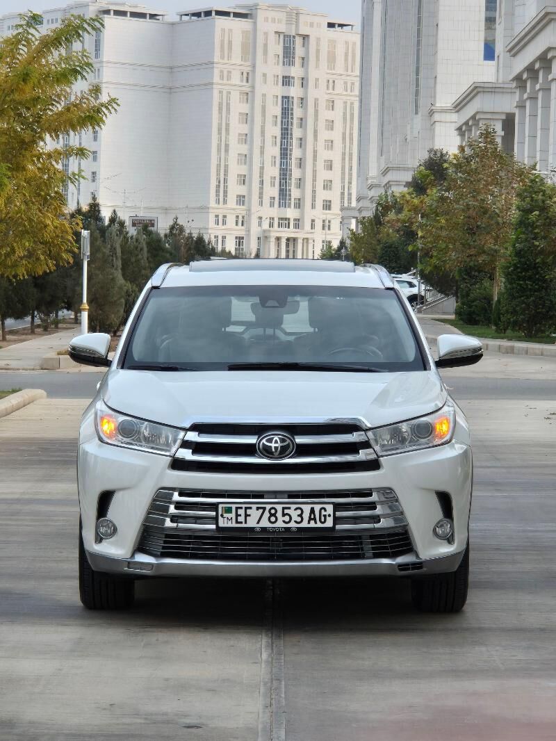 Toyota Highlander 2018 - 490 000 TMT - Aşgabat - img 1
