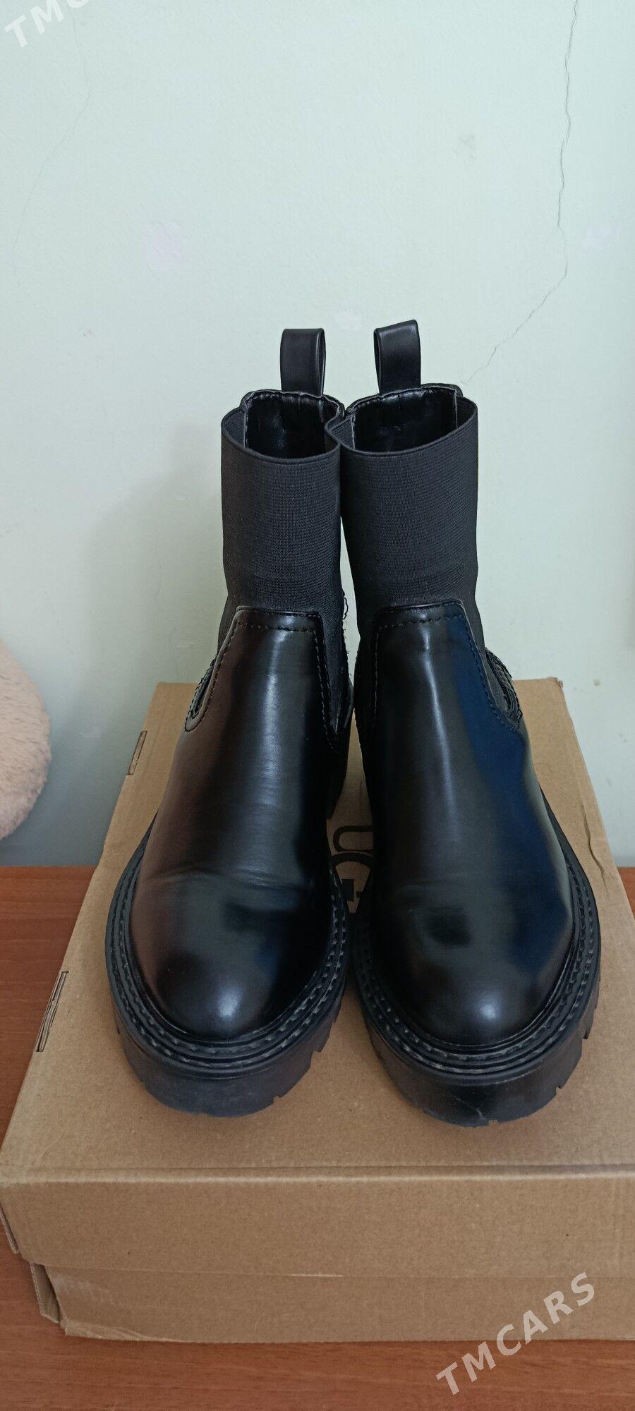 Женские сапожки Stradivarius - Parahat 7 - img 1