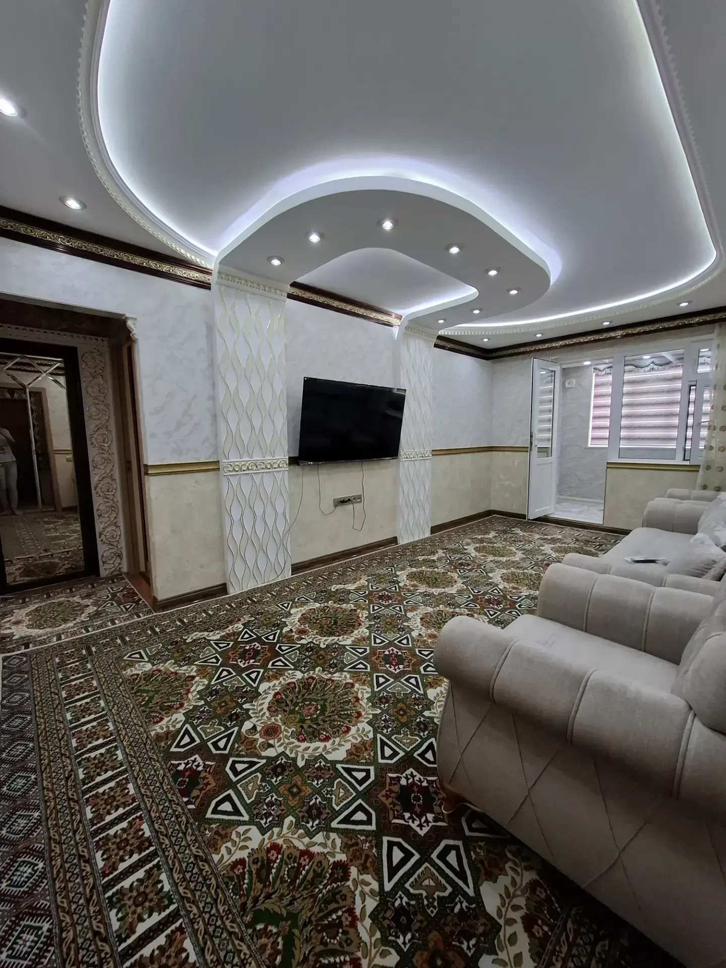 11 Mkr 4/3 3 Kom 72 m² - 11 мкр - img 1