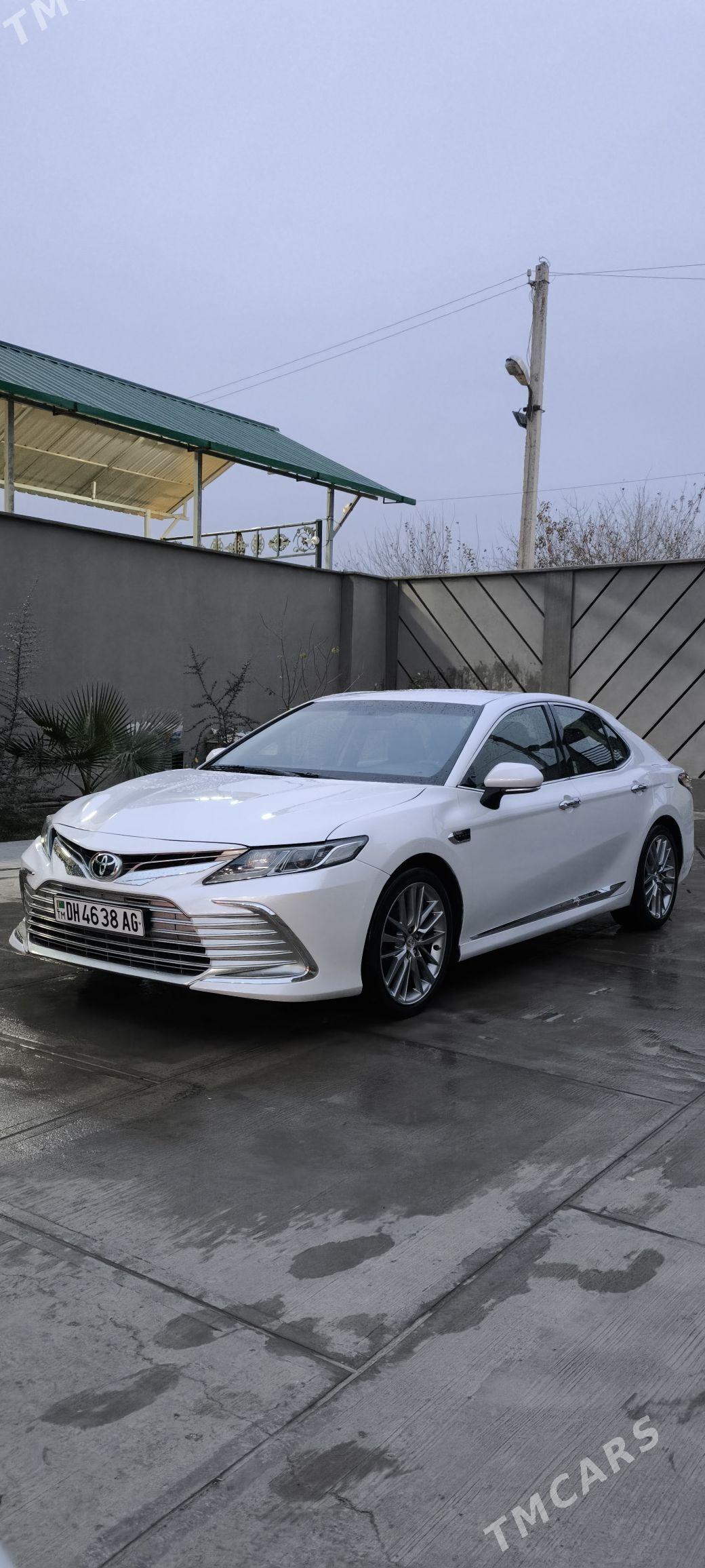 Toyota Camry 2022 - 260 000 TMT - Aşgabat - img 1