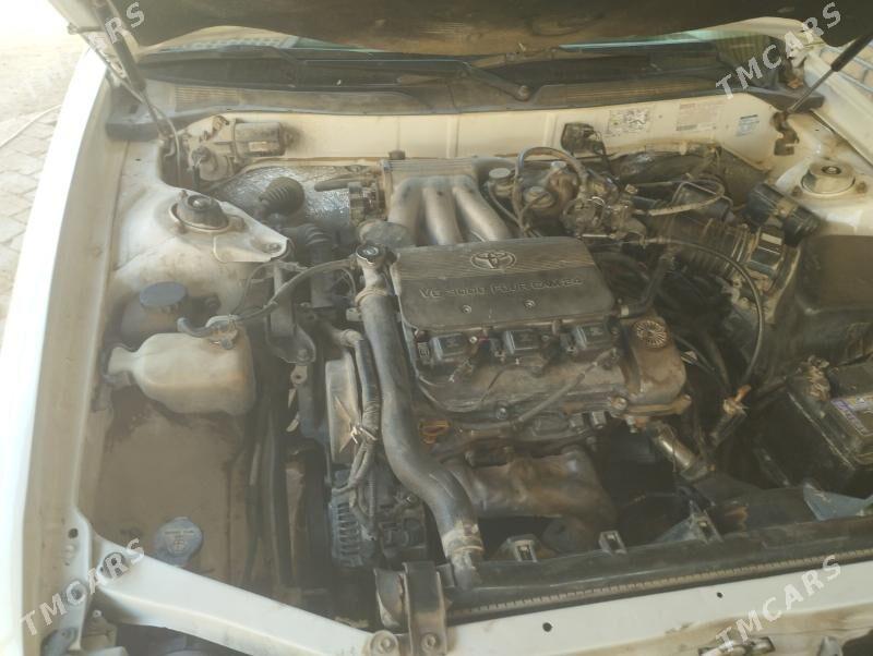 Toyota Avalon 1996 - 110 000 TMT - Ёлётен - img 1