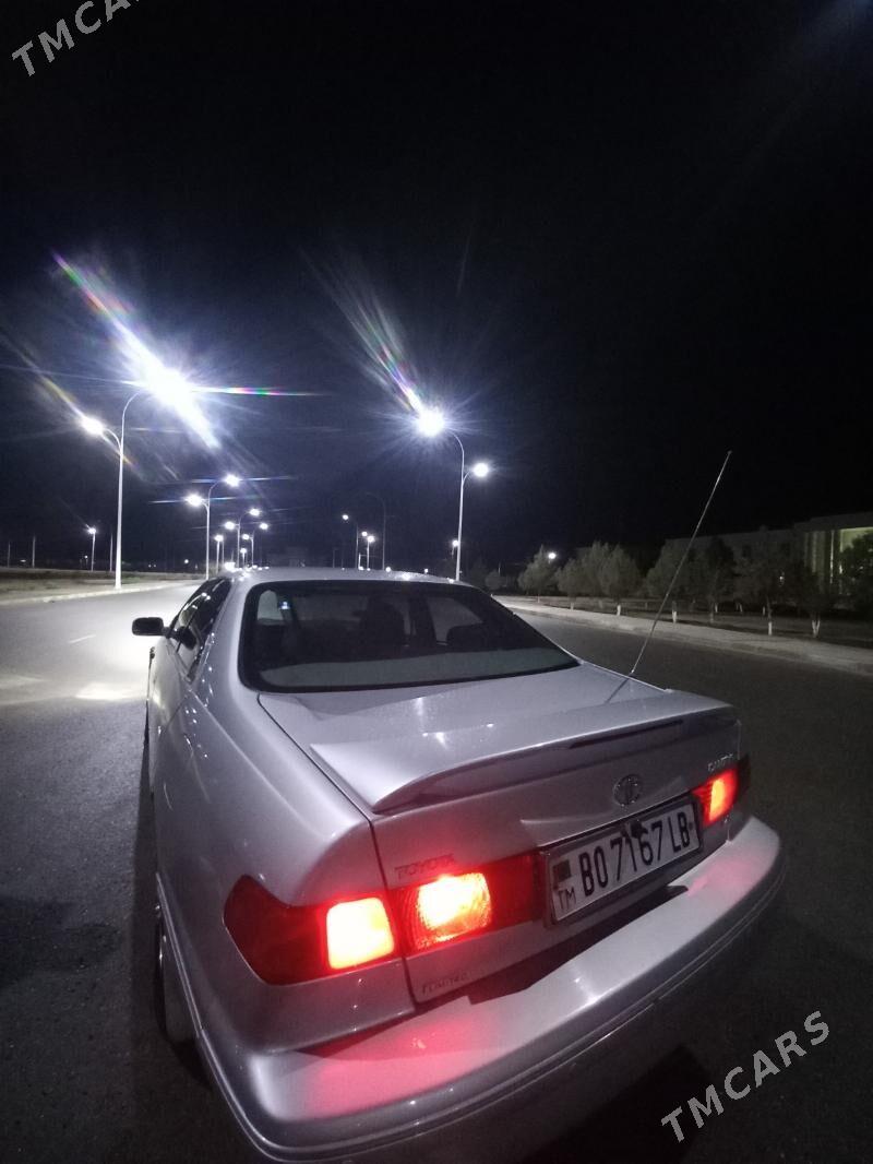 Toyota Camry 2001 - 180 000 TMT - Гарабекевюл - img 1