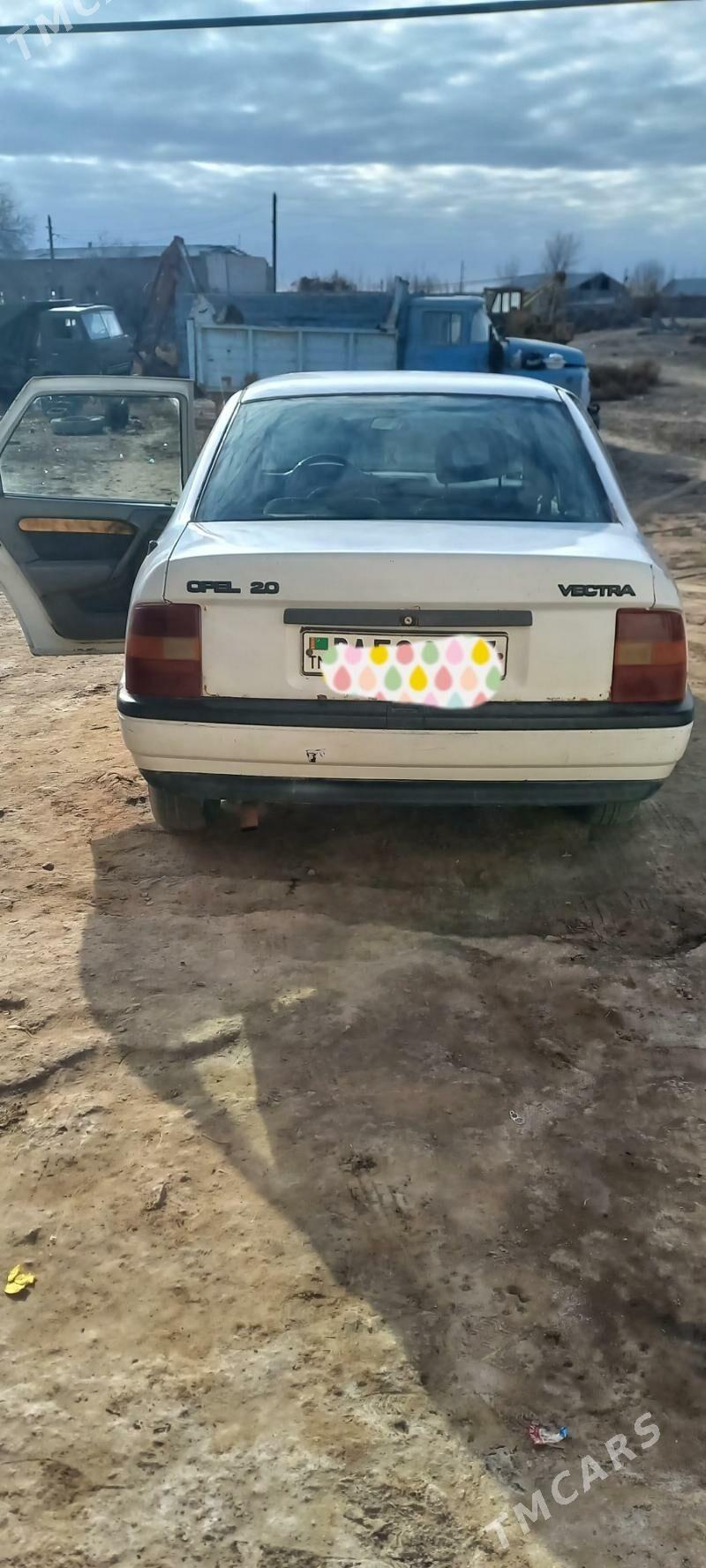 Opel Vectra 1992 - 20 000 TMT - Губадаг - img 1