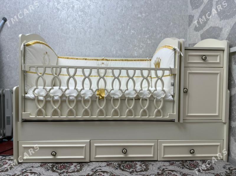 caga krowat - 4 мкр - img 1