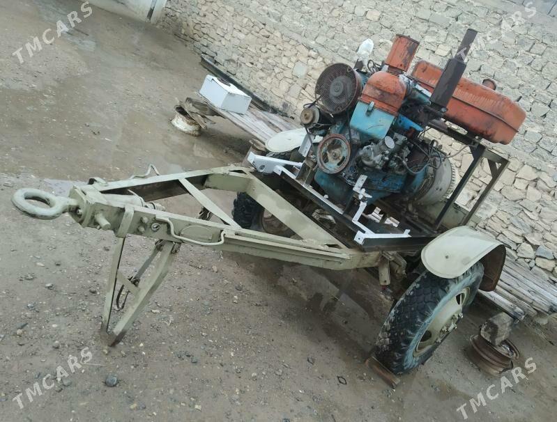 MTZ T-28 2002 - 15 000 TMT - Gyzylarbat - img 1