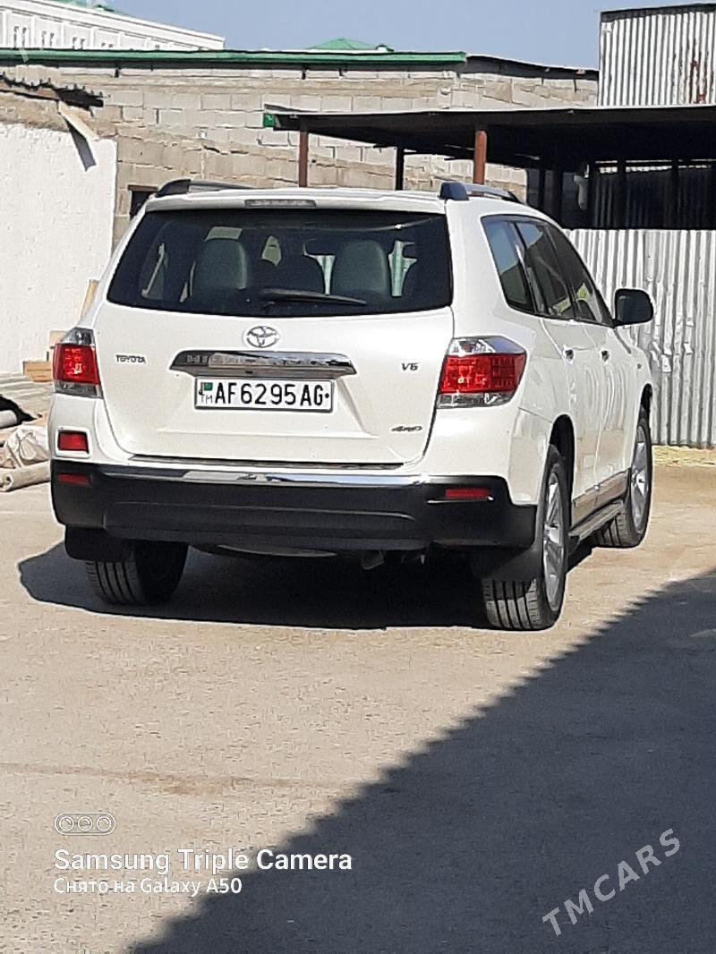 Toyota Highlander 2011 - 410 000 TMT - Ашхабад - img 1