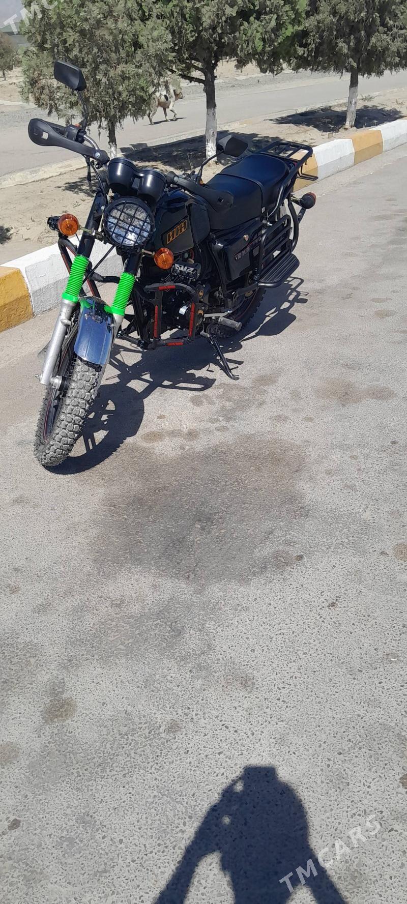 Iž Planeta 5 2025 - 18 000 TMT - Бахарден - img 1