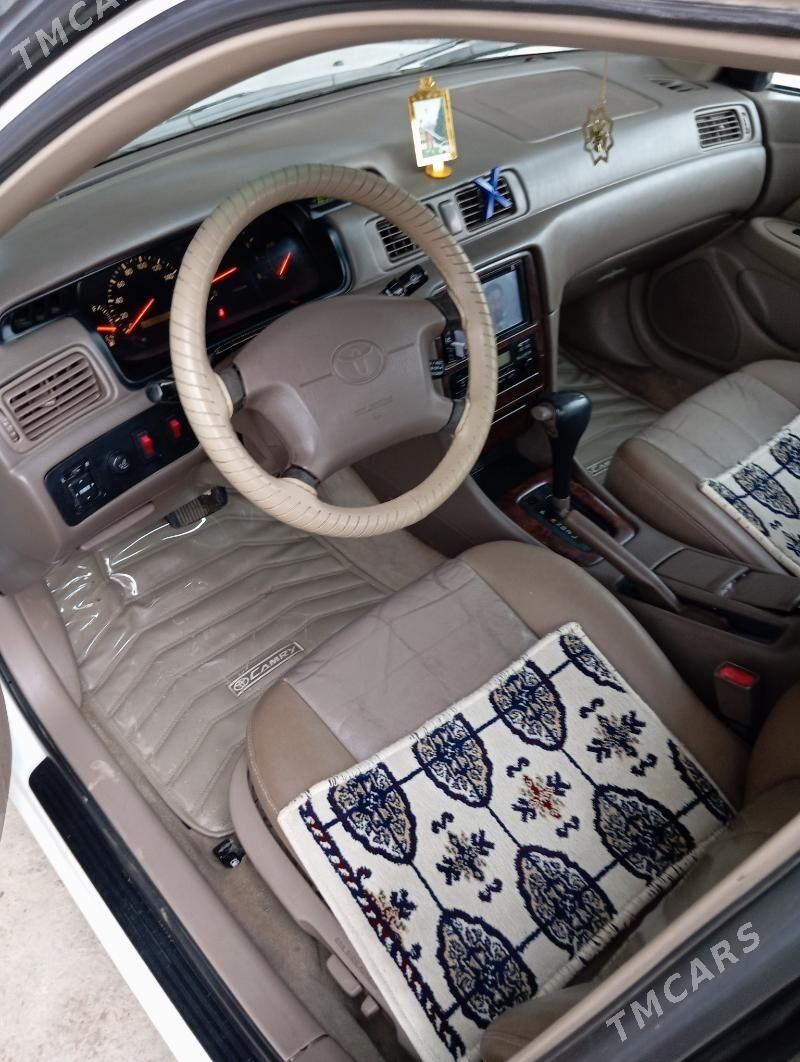 Toyota Camry 1999 - 145 000 TMT - Çärjew - img 1