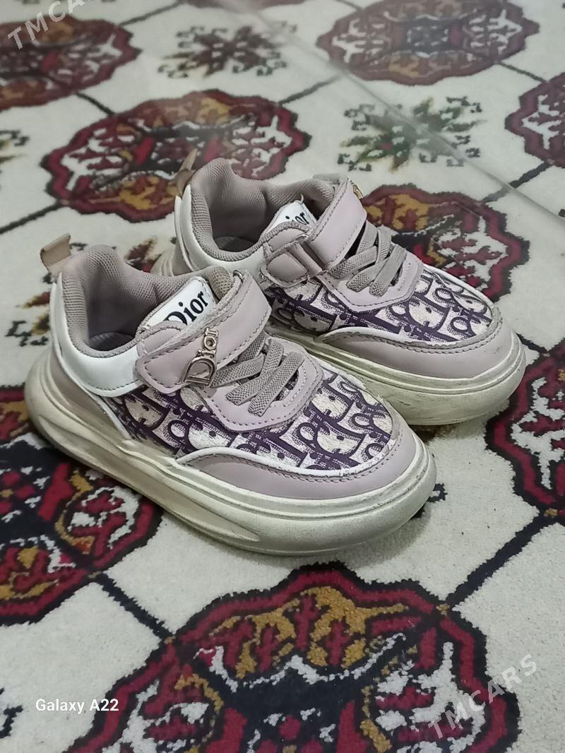 Krosovka Dior - Аркадаг - img 1