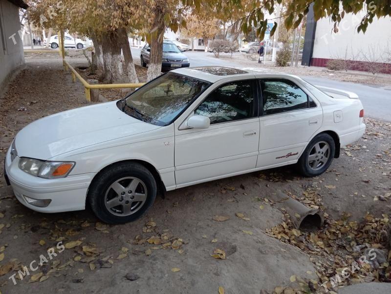 Toyota Camry 1997 - 135 000 TMT - Ёлётен - img 1