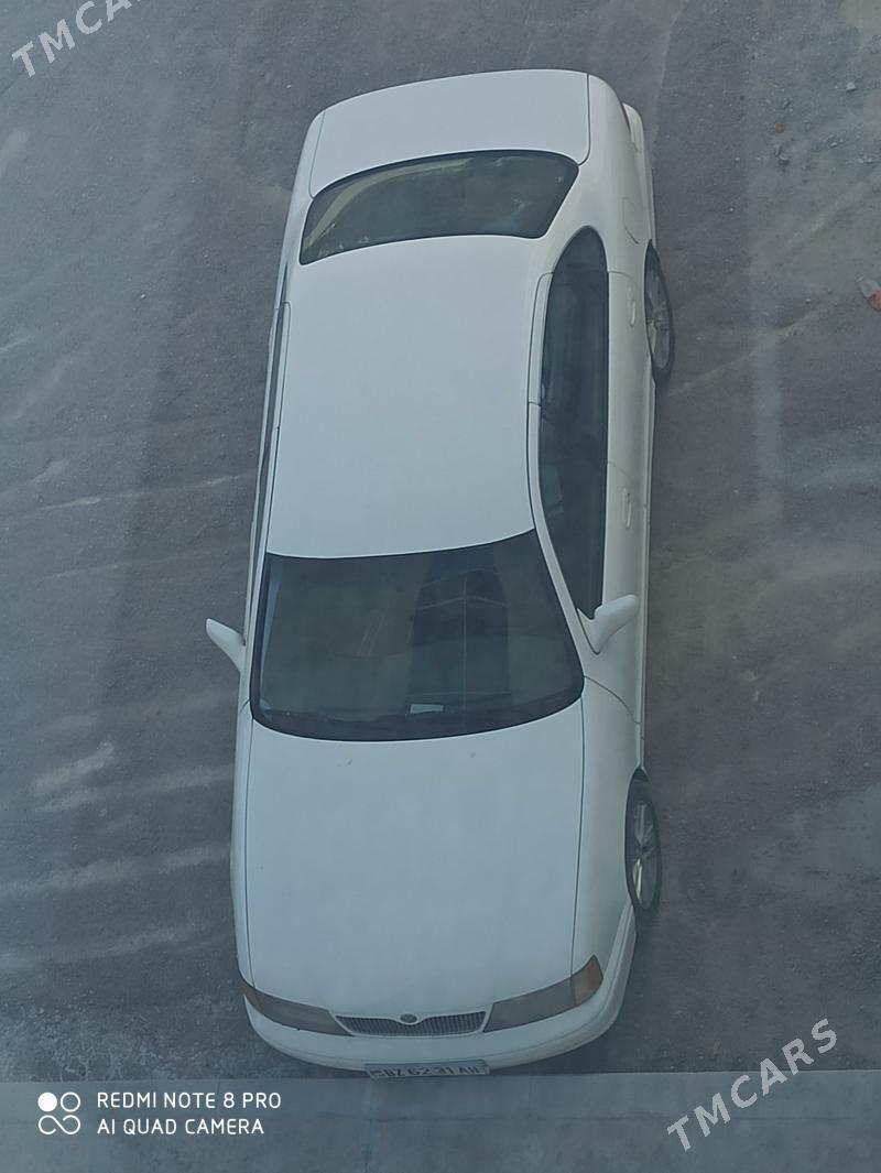 Toyota Avalon 1999 - 130 000 TMT - Ак-Бугдайский этрап - img 1