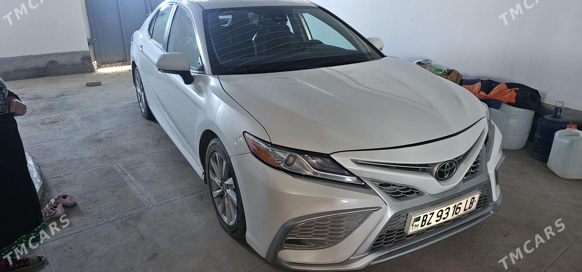 Toyota Camry 2021 - 290 000 TMT - Dänew - img 1