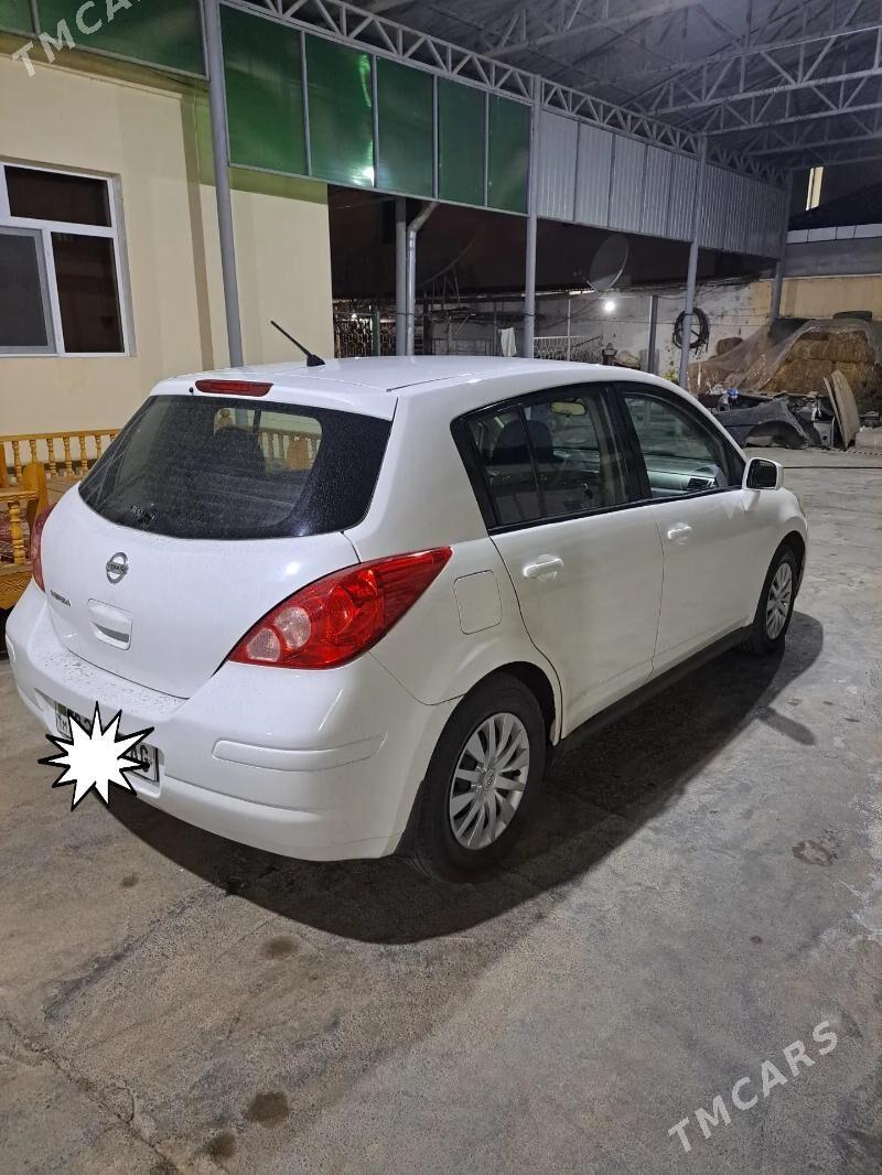 Nissan Versa 2010 - 127 000 TMT - Ашхабад - img 1