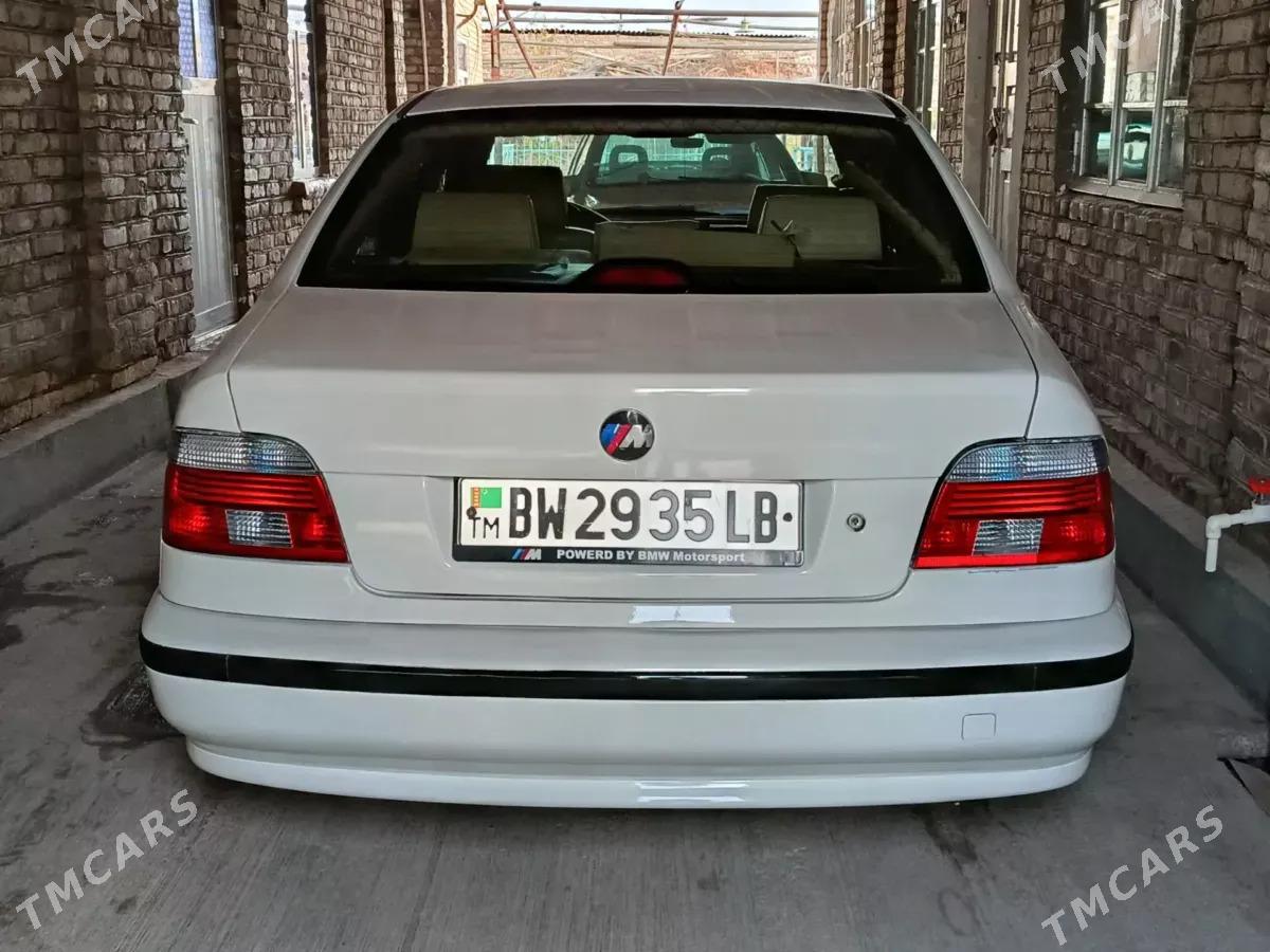 BMW E39 2002 - 140 000 TMT - Türkmenabat - img 1