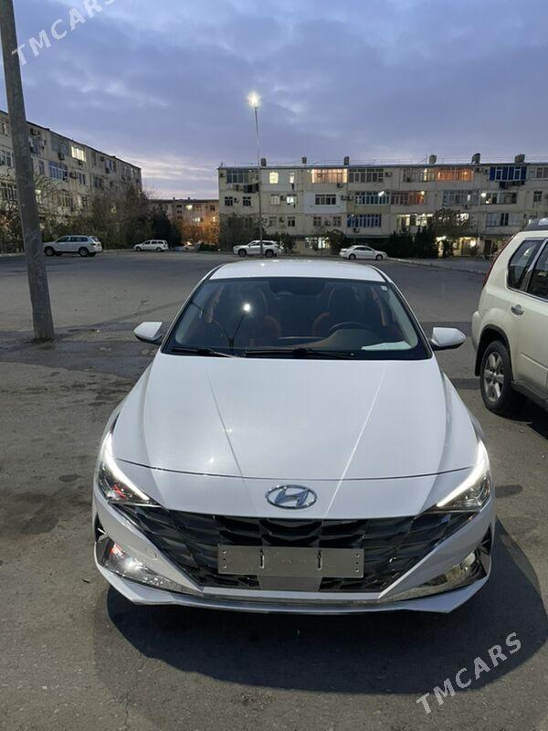 Hyundai Elantra 2022 - 230 000 TMT - 11 мкр - img 1