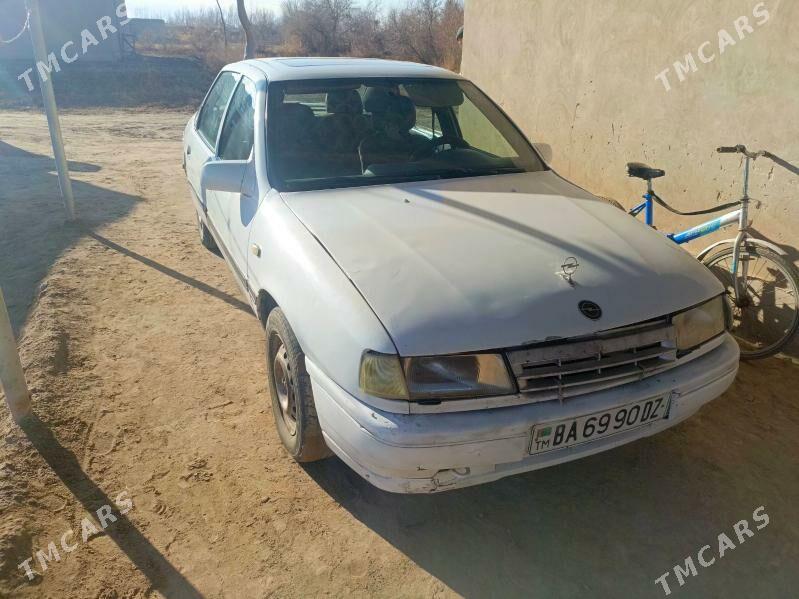Opel Vectra 1992 - 15 000 TMT - Губадаг - img 1