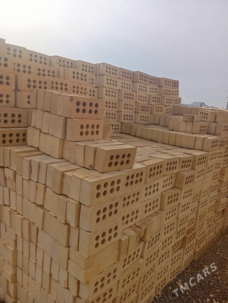 Eyran kerpic - Baýramaly - img 1