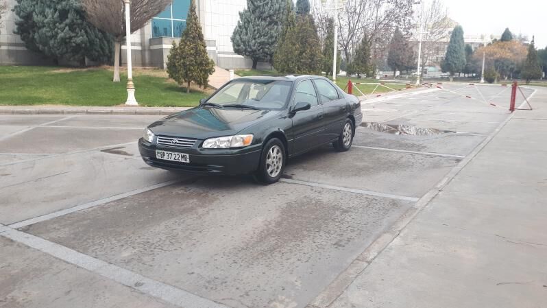 Toyota Camry 1998 - 130 000 TMT - Мары - img 1