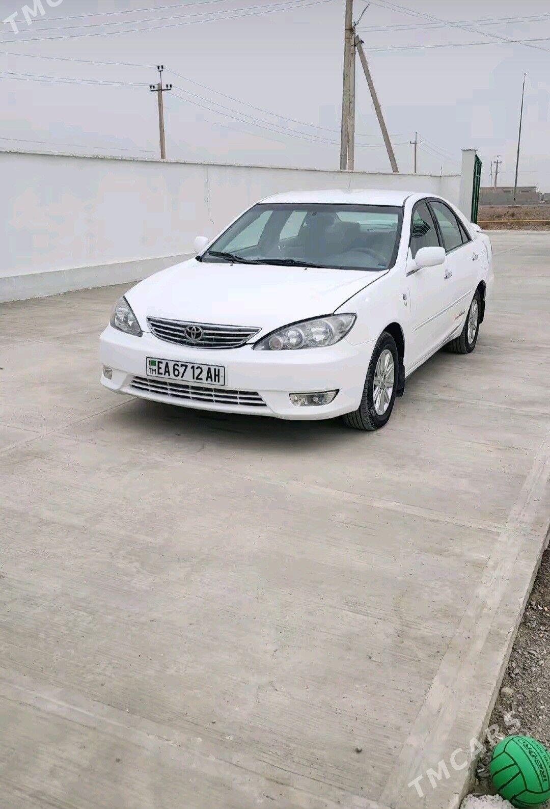 Toyota Camry 2002 - 165 000 TMT - Bäherden - img 1