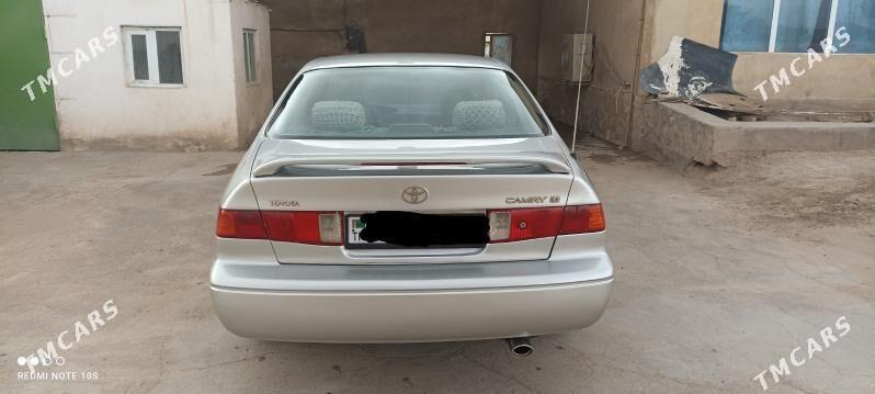 Toyota Camry 2001 - 165 000 TMT - Kerki - img 1
