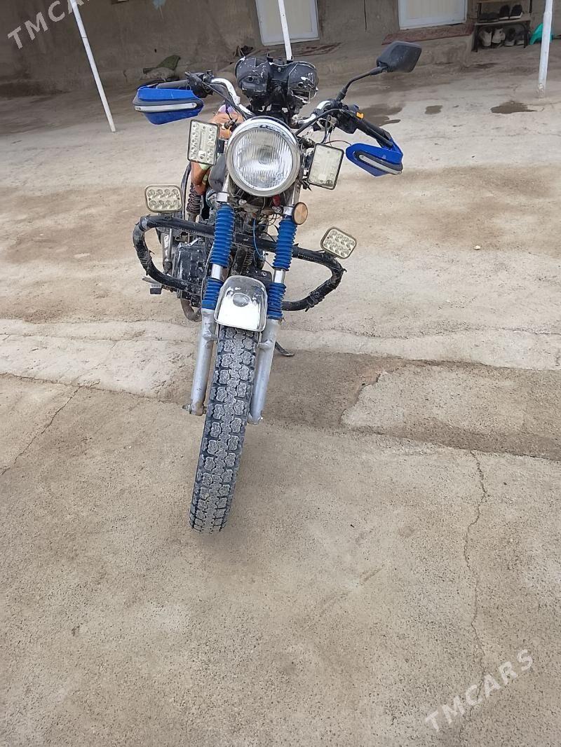 Fekon FK150-8G 2002 - 4 000 TMT - Bäherden - img 1