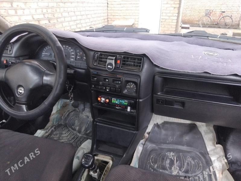 Opel Vectra 1991 - 40 000 TMT - Baýramaly - img 1