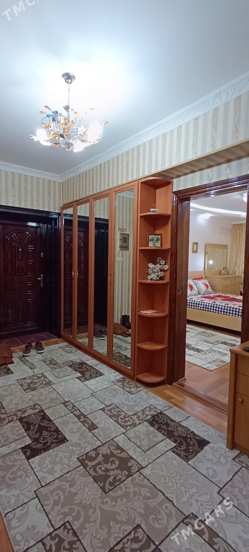 Аренда 10 мкр 3 ком - 10 мкр - img 1