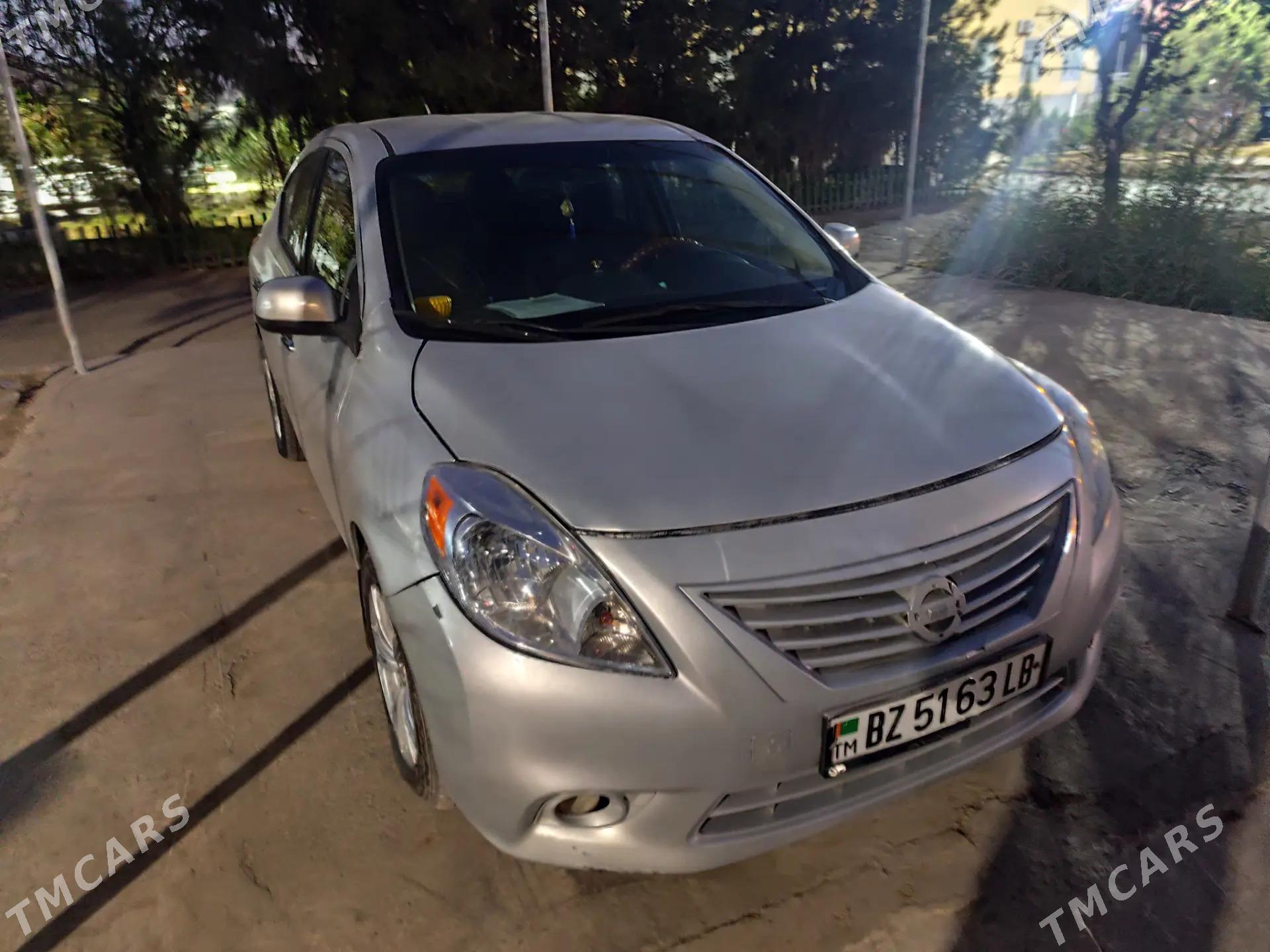 Nissan Versa 2011 - 85 000 TMT - Туркменабат - img 1