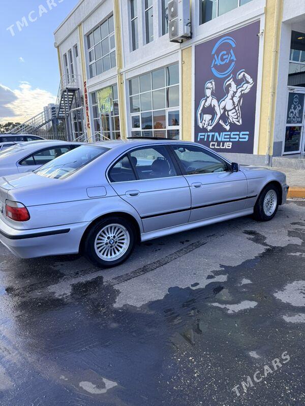 BMW E39 1997 - 125 000 TMT - Türkmenbaşy - img 1