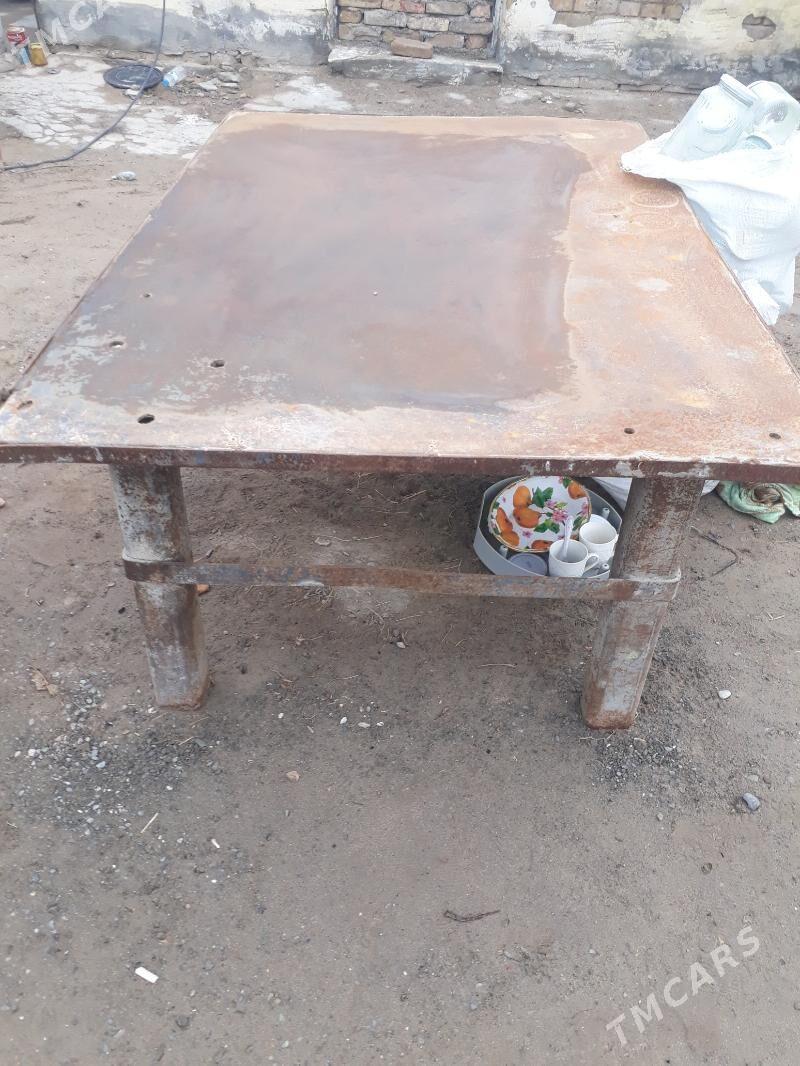 Stol demir - Бузмеин - img 1