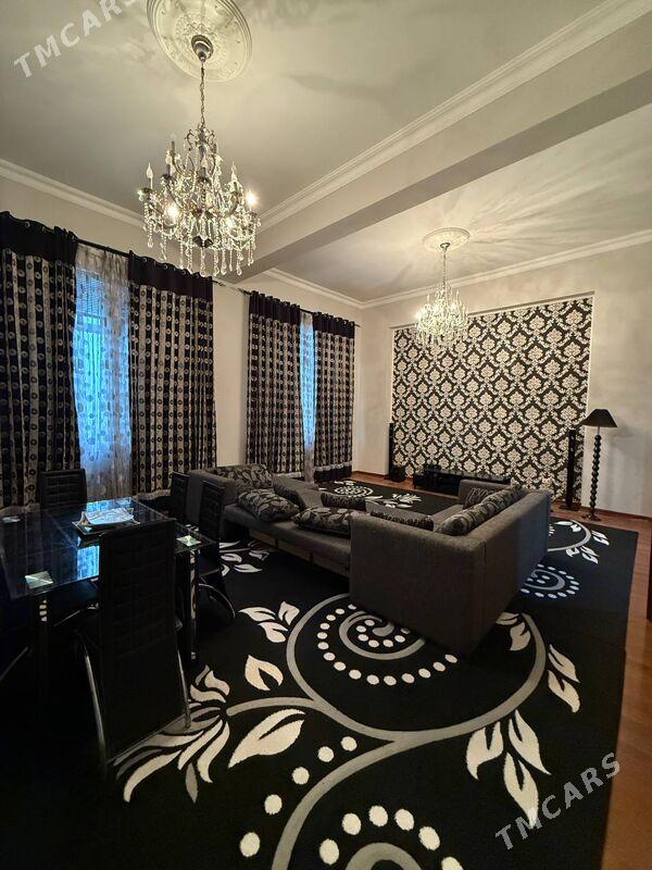 Беркарар Масковс элитка 3 ком - Moskowskiý köç. (10 ýyl abadançylyk şaýoly) - img 1