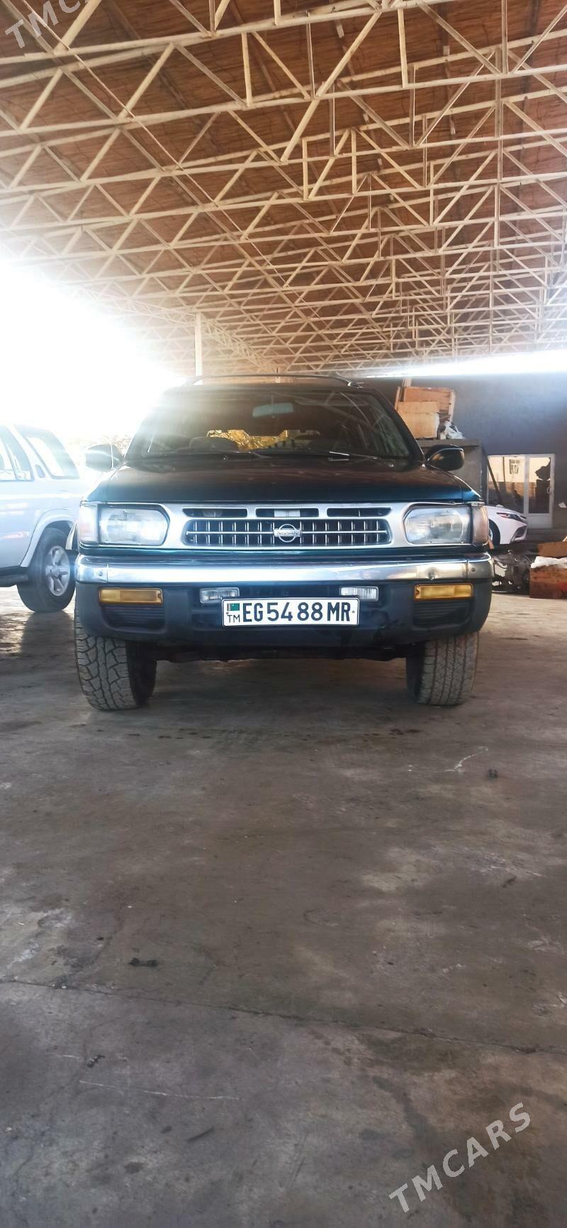 Nissan Pathfinder 1998 - 82 000 TMT - Мары - img 1