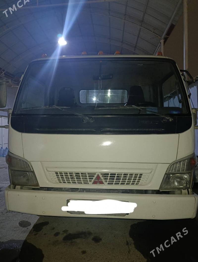 Mitsubishi Fuso 2006 - 245 000 TMT - Arçabil şaýoly - img 1
