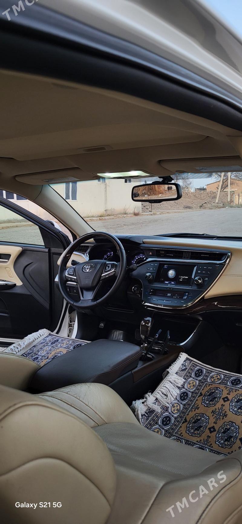 Toyota Avalon 2013 - 350 000 TMT - Сакар - img 1