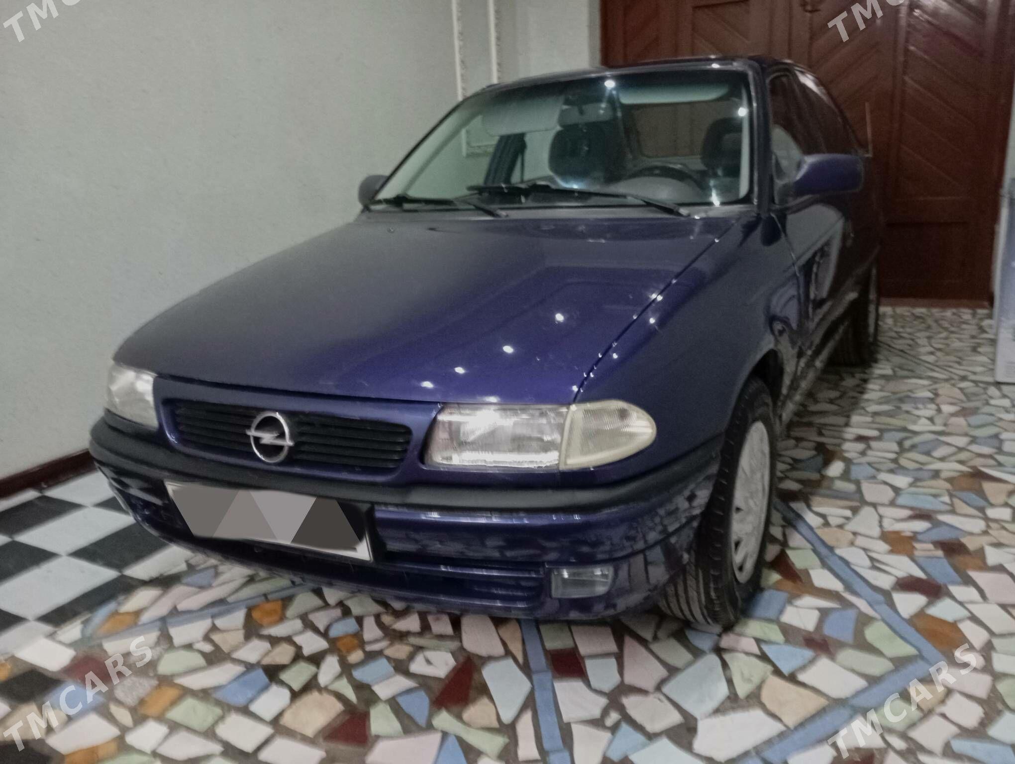 Opel Astra 1994 - 48 000 TMT - Губадаг - img 1