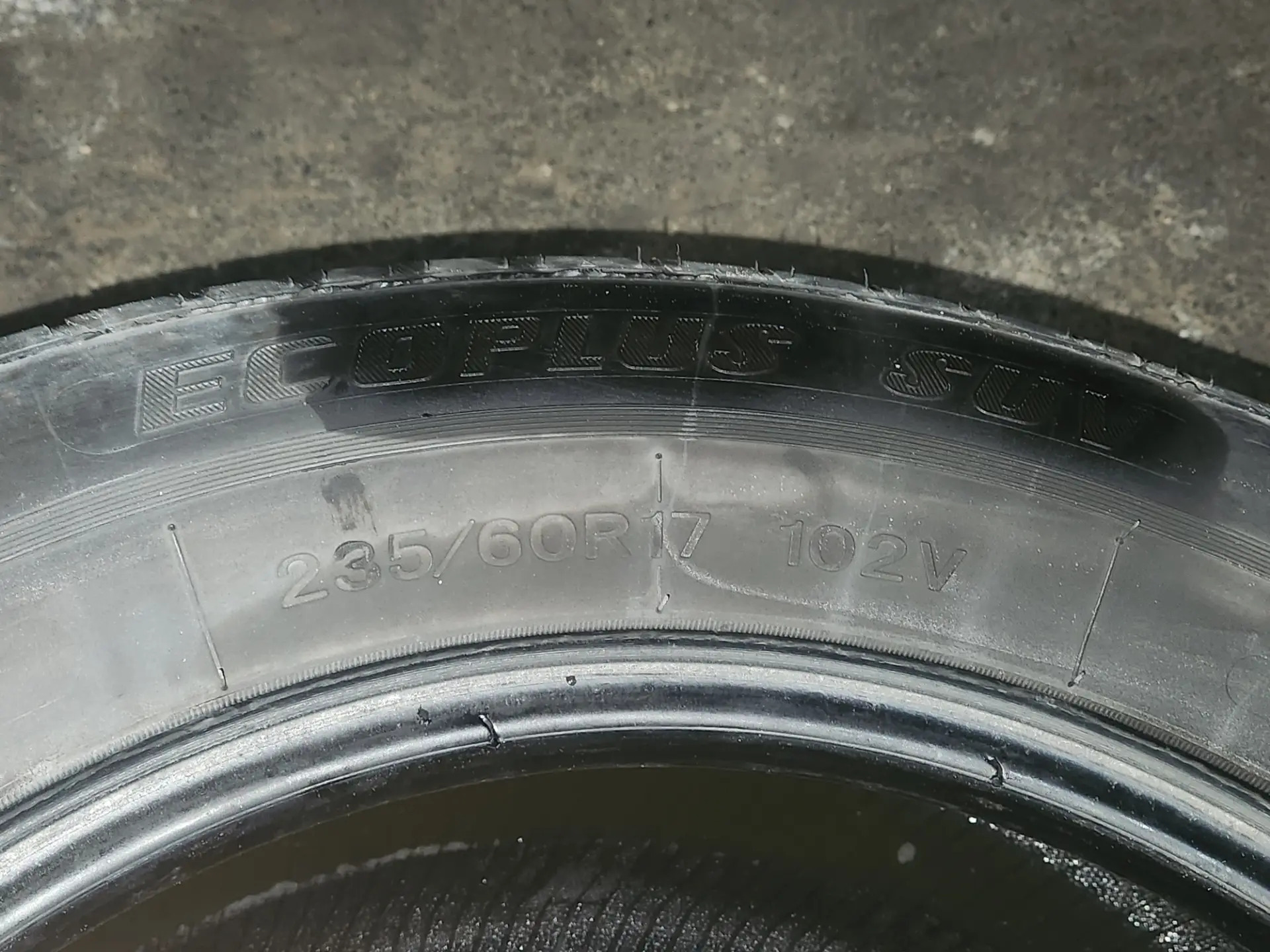 235/60/17 Teker 300 TMT - Hitrowka - img 1