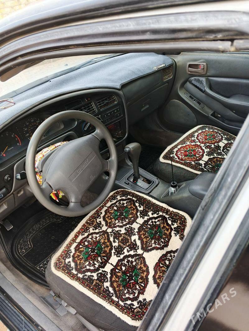 Toyota Camry 1994 - 105 000 TMT - Бабадайхан - img 1