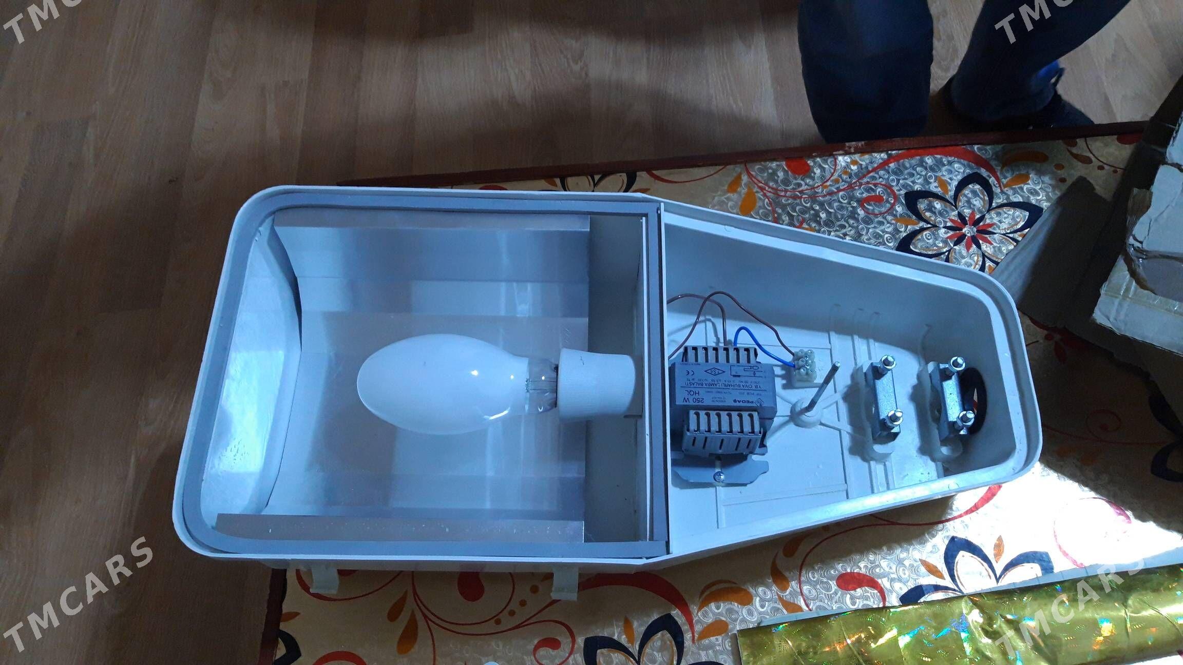 prožektor - Туркменбаши - img 1