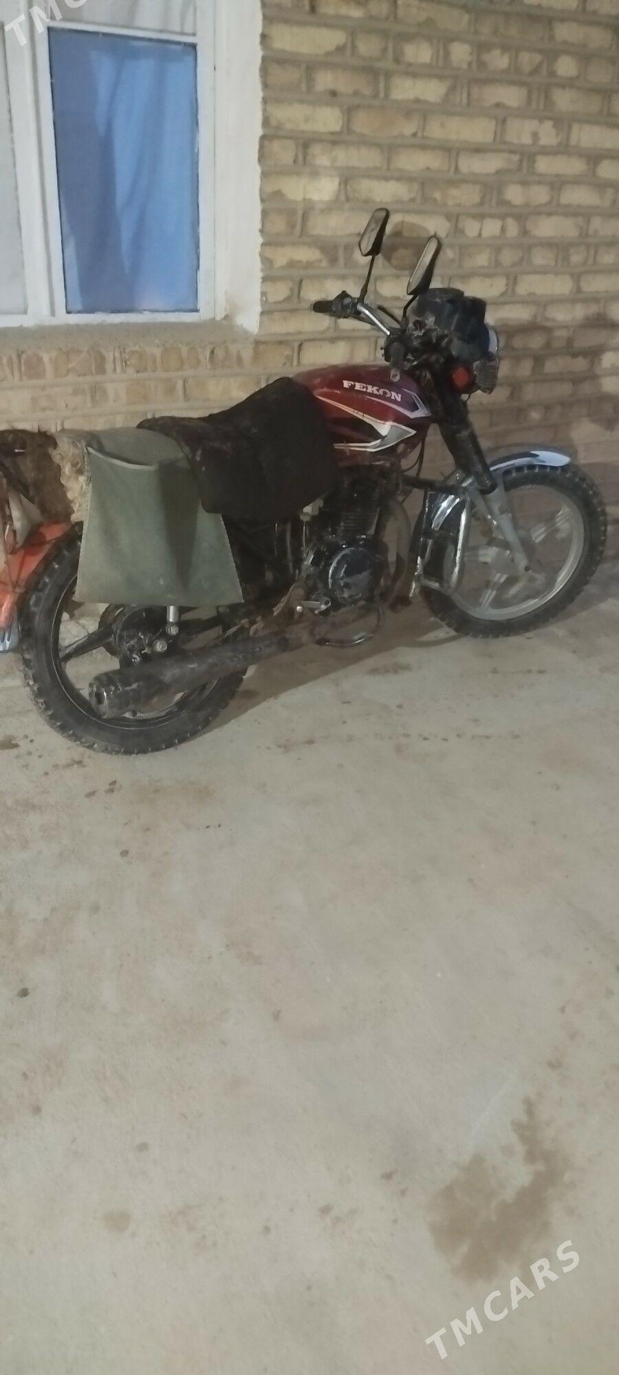 Fekon FK150-8G 2010 - 7 000 TMT - Babadaýhan - img 1