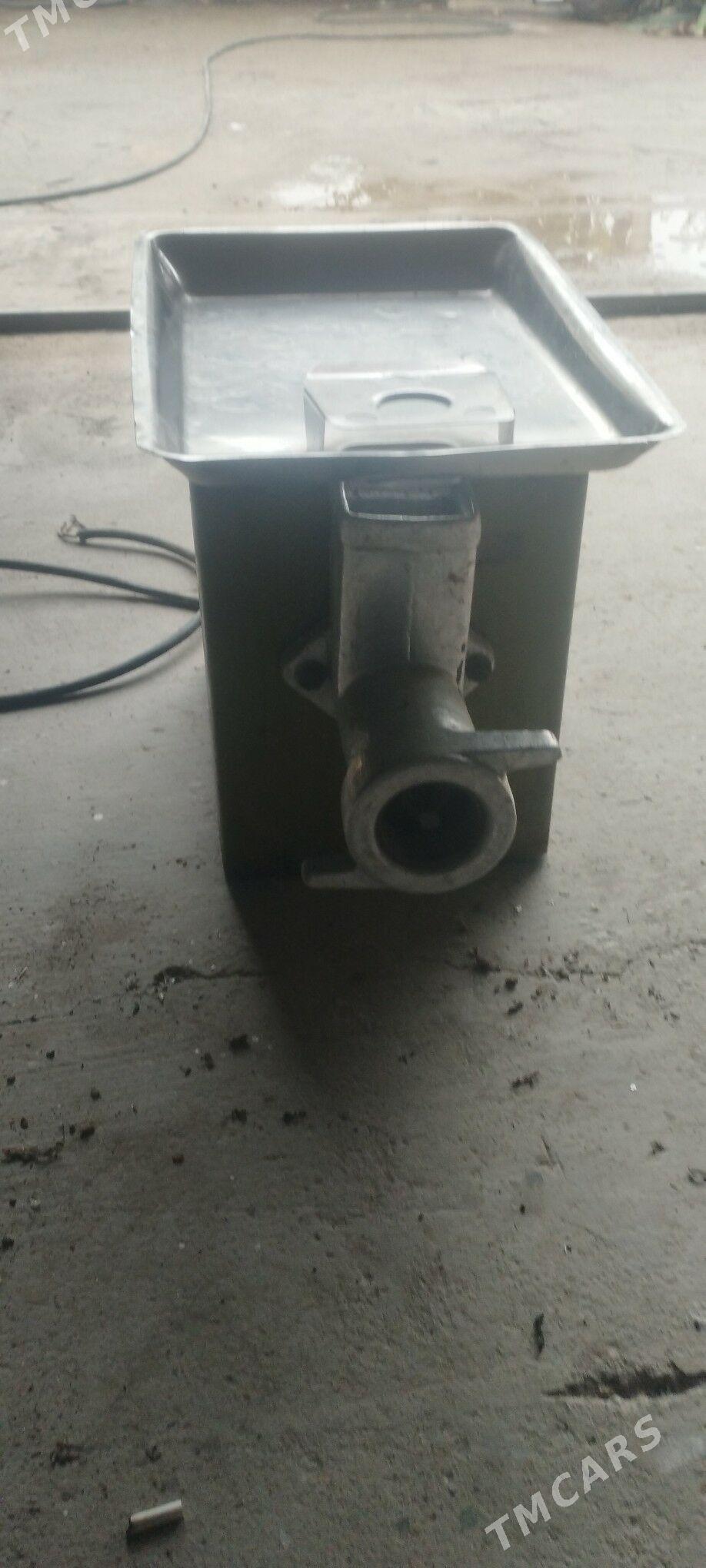 Мясорубка 380 - Гарадамак - img 1