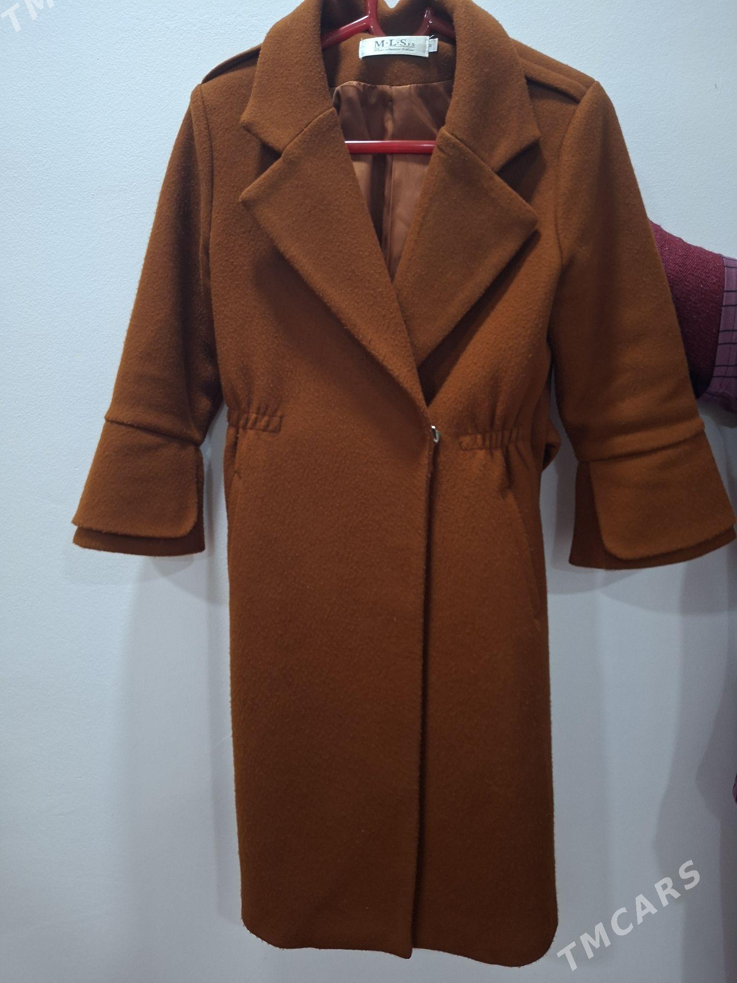 пальто и ангорка жемпир - Дашогуз - img 1