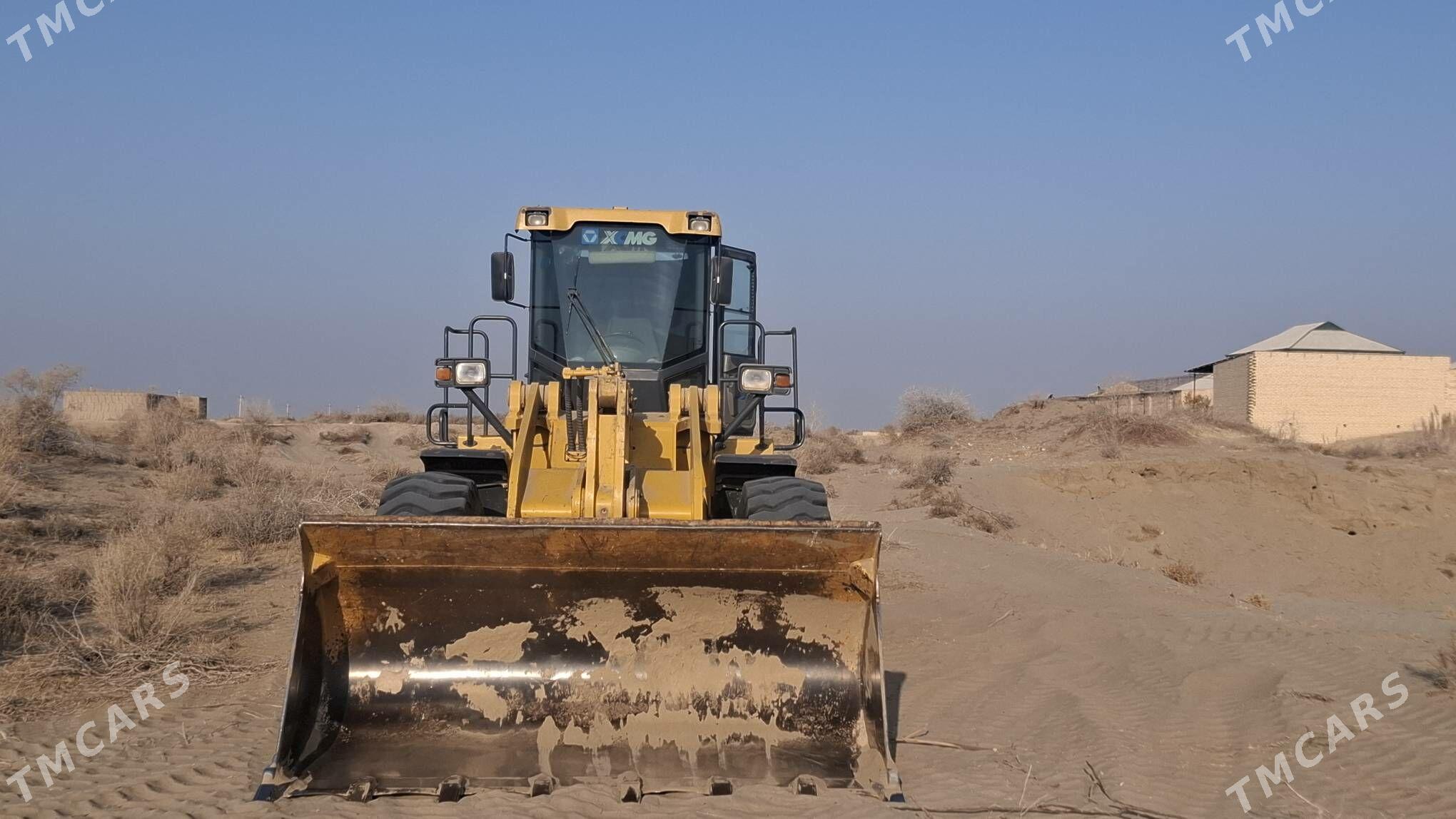 XCMG ZL50 2014 - 700 000 TMT - Халач - img 1