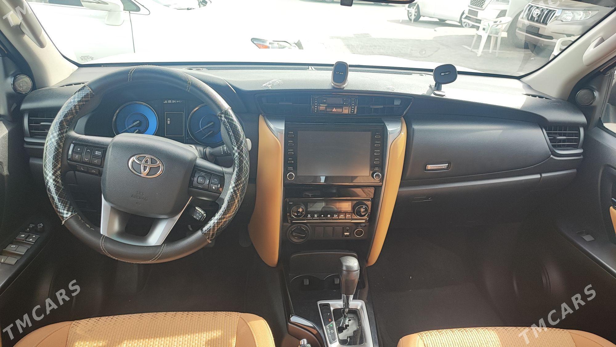 Toyota Fortuner 2023 - 610 000 TMT - Aşgabat - img 1