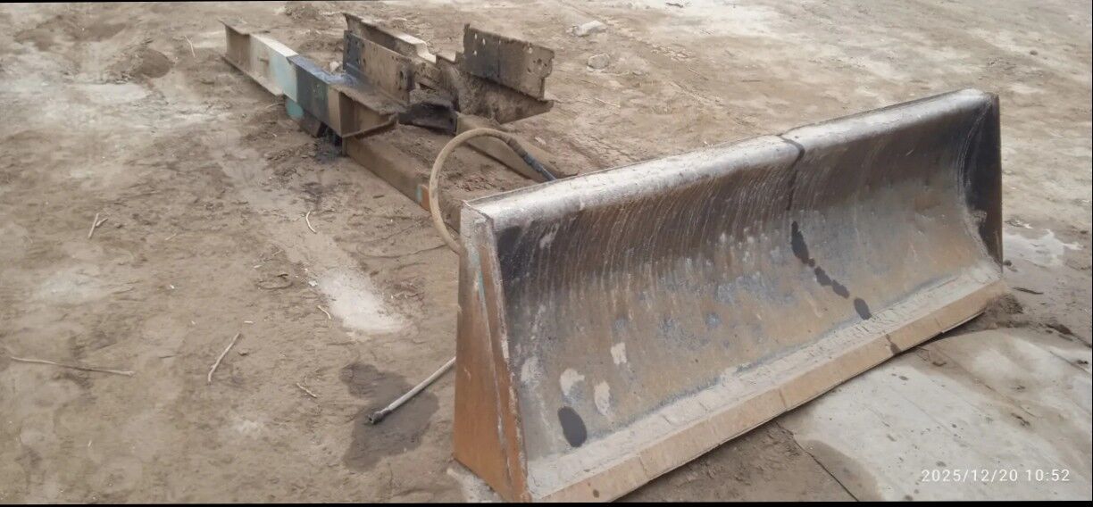 MTZ 80 traktoryn pili 8 000 TMT - Görogly (Tagta) - img 1