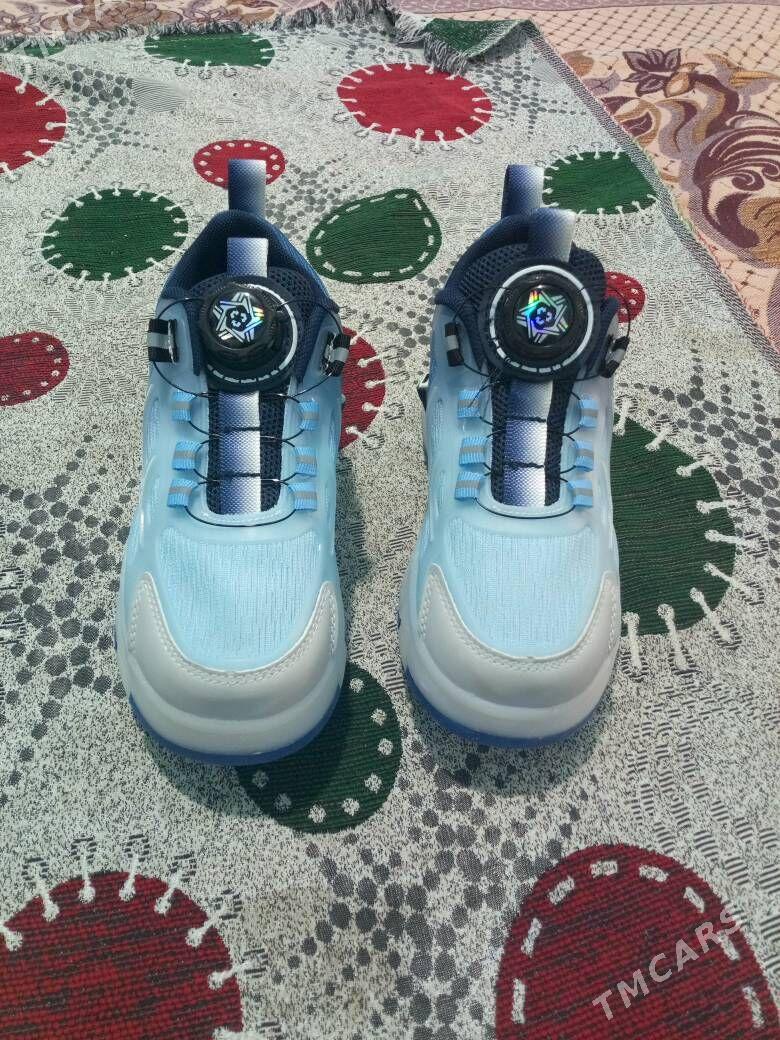 roli kyrasovka - Балканабат - img 1